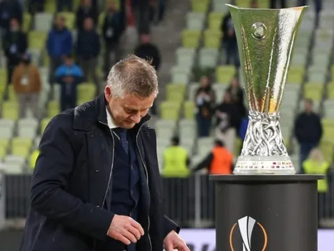 Thua Villarreal, nhà Glazer chốt tương lai Solskjaer chóng vánh