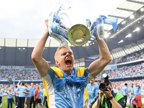 Zinchenko: 'Danh hiệu này là dành cho người dân Ukraine'