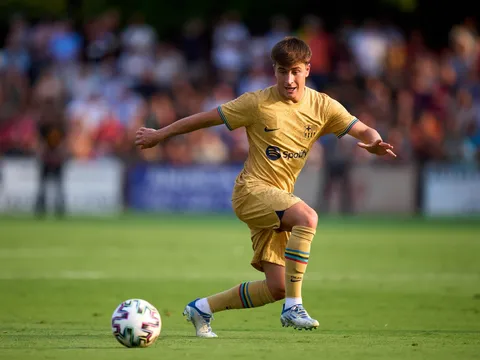 Barca giải quyết xong cái tên nổi loạn