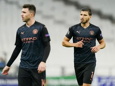 Ơn giời, Man City đã tìm thấy được "chân lý" ở hàng thủ