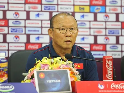 "Ông Park đang giấu bài với Công Phượng"