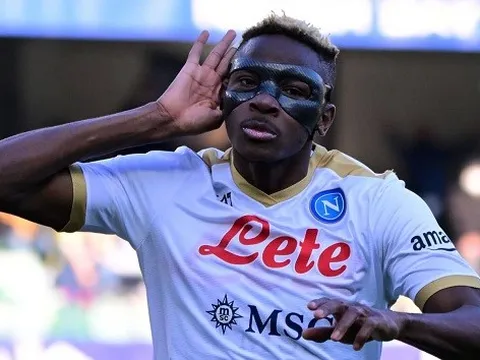 Sát thủ Serie A được khuyên chọn Arsenal, thay vì Man Utd