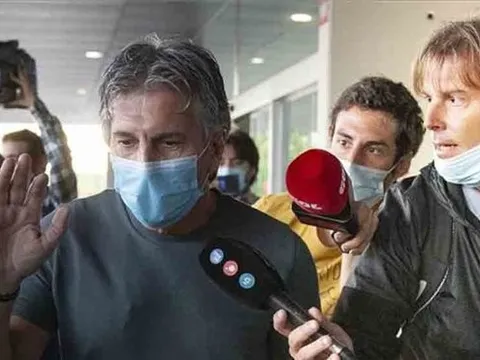 Người đại diện phá vỡ im lặng, quá rõ tương lai của Messi tại Barcelona