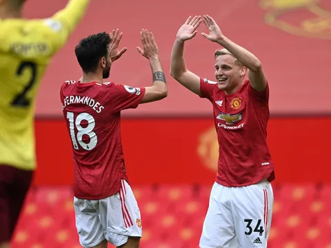 Palace có thể chứng minh M.U đã sai về Van de Beek - Bruno Fenandes