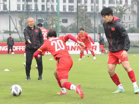 Tuyển Việt Nam 'mổ băng' soi tử huyệt của Trung Quốc