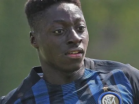 Pau không lấy cựu tiền vệ Inter Milan