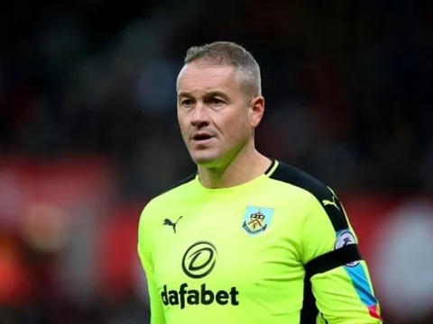 Paul Robinson chỉ rõ 4 CLB vào top 4 Premier League