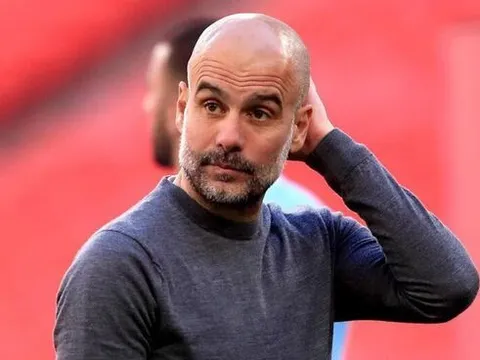 Pep Guardiola tiết lộ không khí phòng thay đồ Man City sau trận PSG
