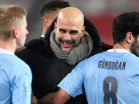 Pep Guardiola và bước chân đến sự vĩ đại tại Man City