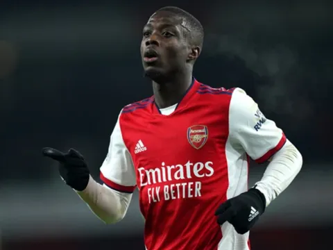 Sevilla nhắm bom xịt Arsenal