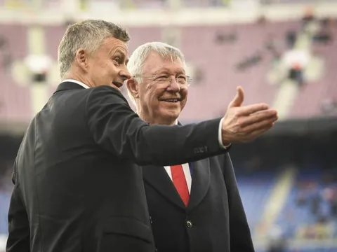 Solskjaer: 'Anh ấy không bao giờ nên chơi cho Man City'