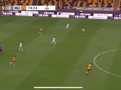 Pha bứt tốc kinh hoàng của Daniel James