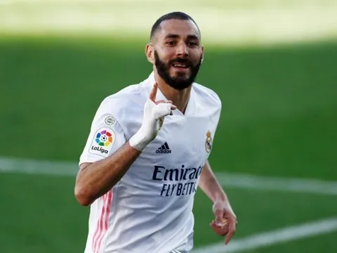 Phá lưới Atalanta, Benzema vĩ đại thứ 5 Champions League