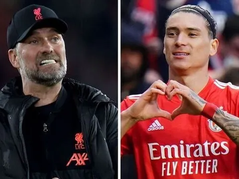 Phản ứng kinh hoàng của Klopp khi Nunez nhận thẻ đỏ
