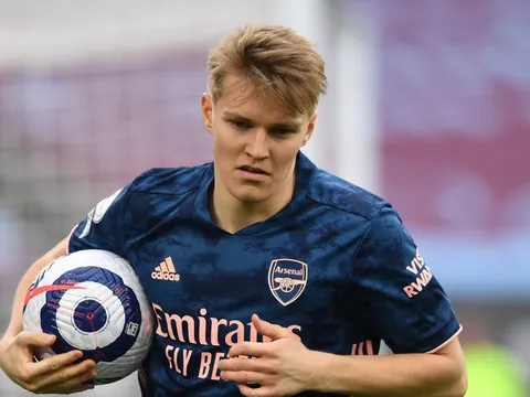 Phát ngôn hớ hênh về Odegaard, Merson bị fan Arsenal đồng loạt mỉa mai