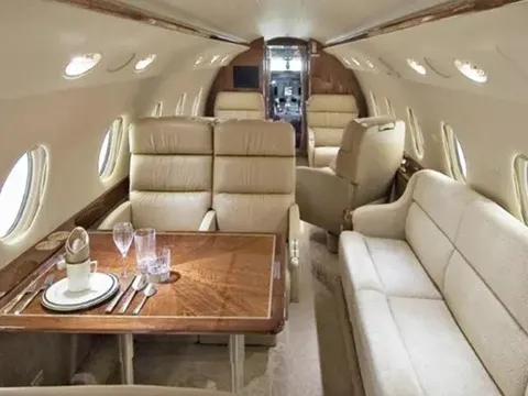 Phi cơ 20 triệu bảng được Ronaldo rao bán