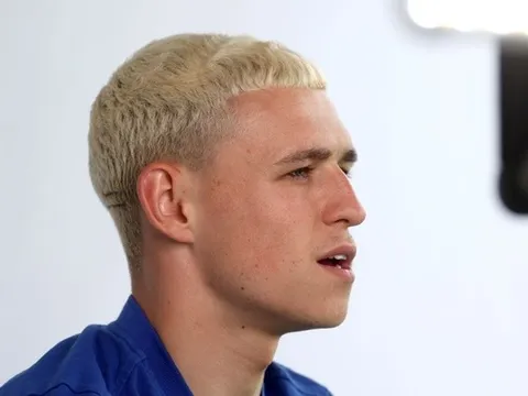 Mục tiêu 50 triệu của Arsenal khiến Phil Foden ngạc nhiên