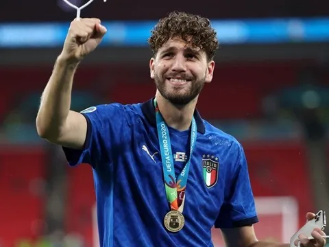 Phó chủ tịch công khai tung đề nghị đọ Arsenal trên TTCN