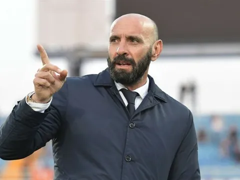 "Phù thủy chuyển nhượng" bị sốc khi nhìn vào tình hình của Man United