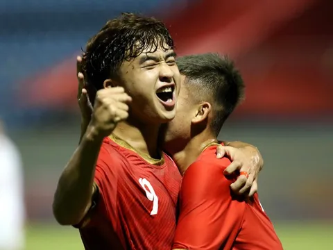 Phù thủy Park Hang-seo đi tìm "Phan Văn Đức 2.0"