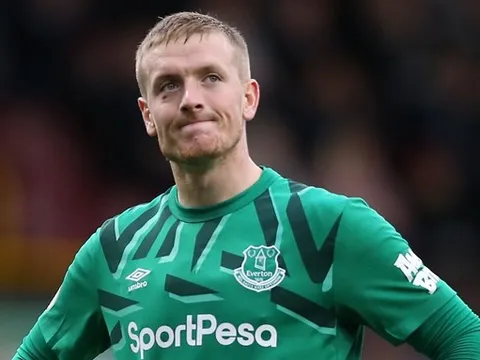 CHÍNH THỨC: FA có phán quyết cuối cùng về cú tắc bóng của Pickford với Van Dijk