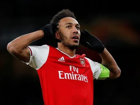 Arteta phản ứng với tin Aubameyang đến Chelsea