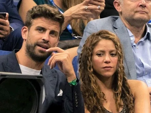 Pique phẫn nộ với Shakira