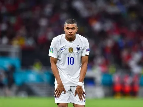 'Mbappe đang phải trả giá'