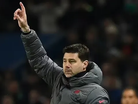 Pochettino đón nhận thảm họa giống Messi và Neymar