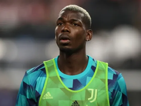 Pogba bị tống tiền
