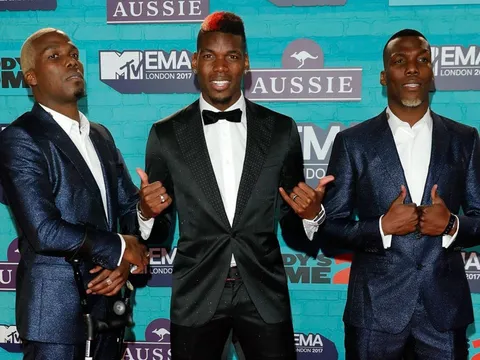 Pogba bị anh trai tống tiền: Chuyện phía sau một gia đình bóng đá