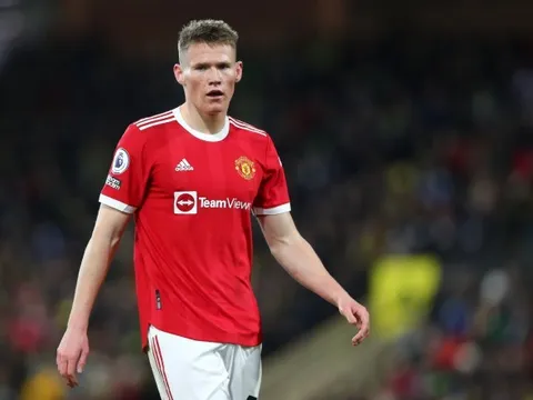 Paul Robinson lên tiếng bảo vệ McTominay: "Một đống rác rưởi"