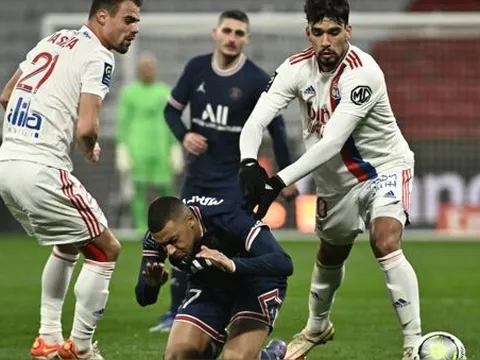 PSG hòa 3 trận liên tiếp trên sân khách