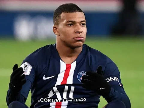 PSG níu kéo Mbappe