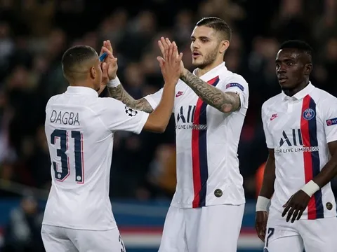 Giành vé sớm trước 2 lượt, PSG vẫn bị NHM "đánh tơi bời"