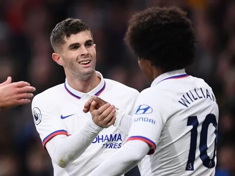 Pulisic khiến đối thủ trượt chân như Gerrard