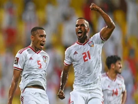 Tiết lộ lý do khiến Việt Nam bị UAE áp đảo trong hiệp một