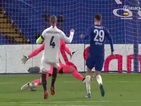 Quá hào phóng, Kai Havertz "lắc đầu" khi Real tặng cho 2 bàn thắng