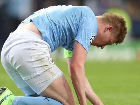 Quá kinh hoàng, De Bruyne thông báo chấn thương