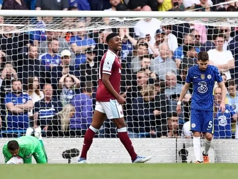 "Quả penalty ngu ngốc"