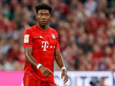 "Quái thú hàng thủ" nói 1 lời, Bayern lo sốt vó