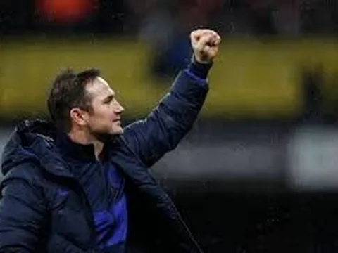 'Quái vật tuyến giữa' trở lại, Lampard thở phào nhẹ nhõm