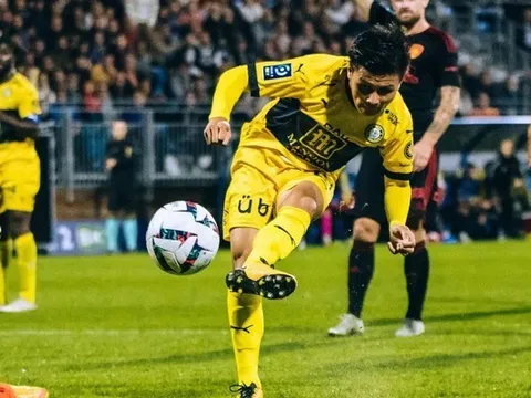 Quang Hải tạo hiệu ứng; Bóng đá Thái Lan sinh biến lớn