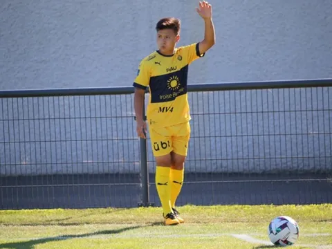 Quang Hải ra sân trong chiến thắng của Pau FC