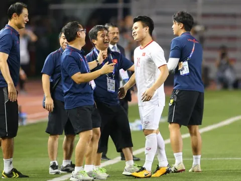 Quang Hải, cầu thủ "số nhọ" nhất khi U22 Việt Nam đoạt HVC