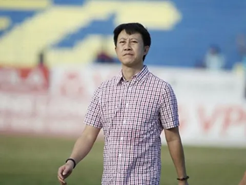 Quảng Nam xuống hạng và nghịch lý nơi chiếc ghế HLV trưởng