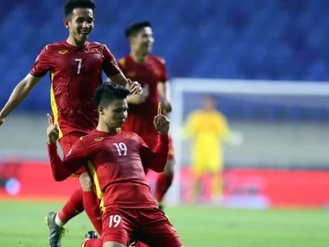Nguyễn Quang Hải và cái chân trái vươn tầm châu Á