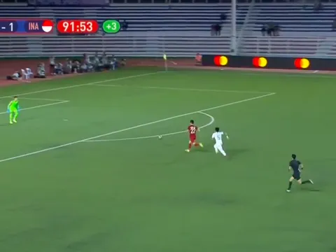 Quên Công Phượng đi, Tiến Linh tạo ra cú lừa đẳng cấp hơn nhiều