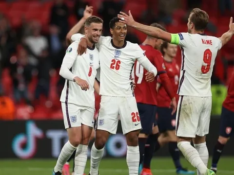 "Quên Sancho đi", fan Liverpool say như điếu đổ cái tên khác của tuyển Anh