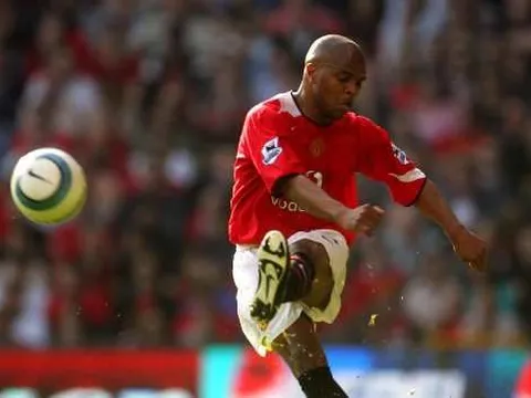 Quinton Fortune tiếc nuối khi Man Utd bỏ qua ngôi sao của Liverpool